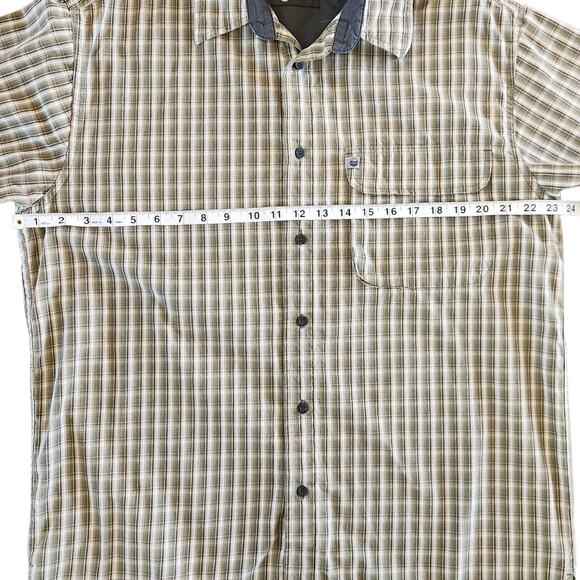 Mens Wrangler Outdoor short sleeve button-down size medium - Picture 5 of 6